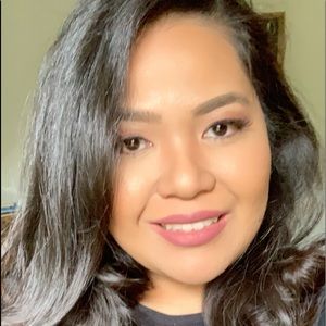 Meet your Posher, Adella